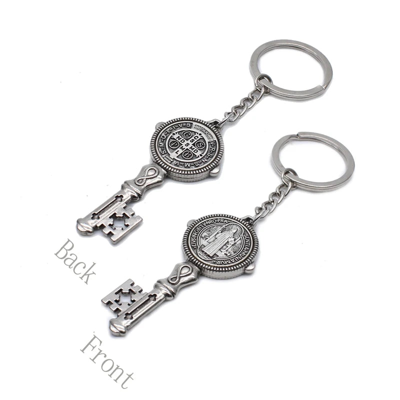 Benedicto Metal Keyring